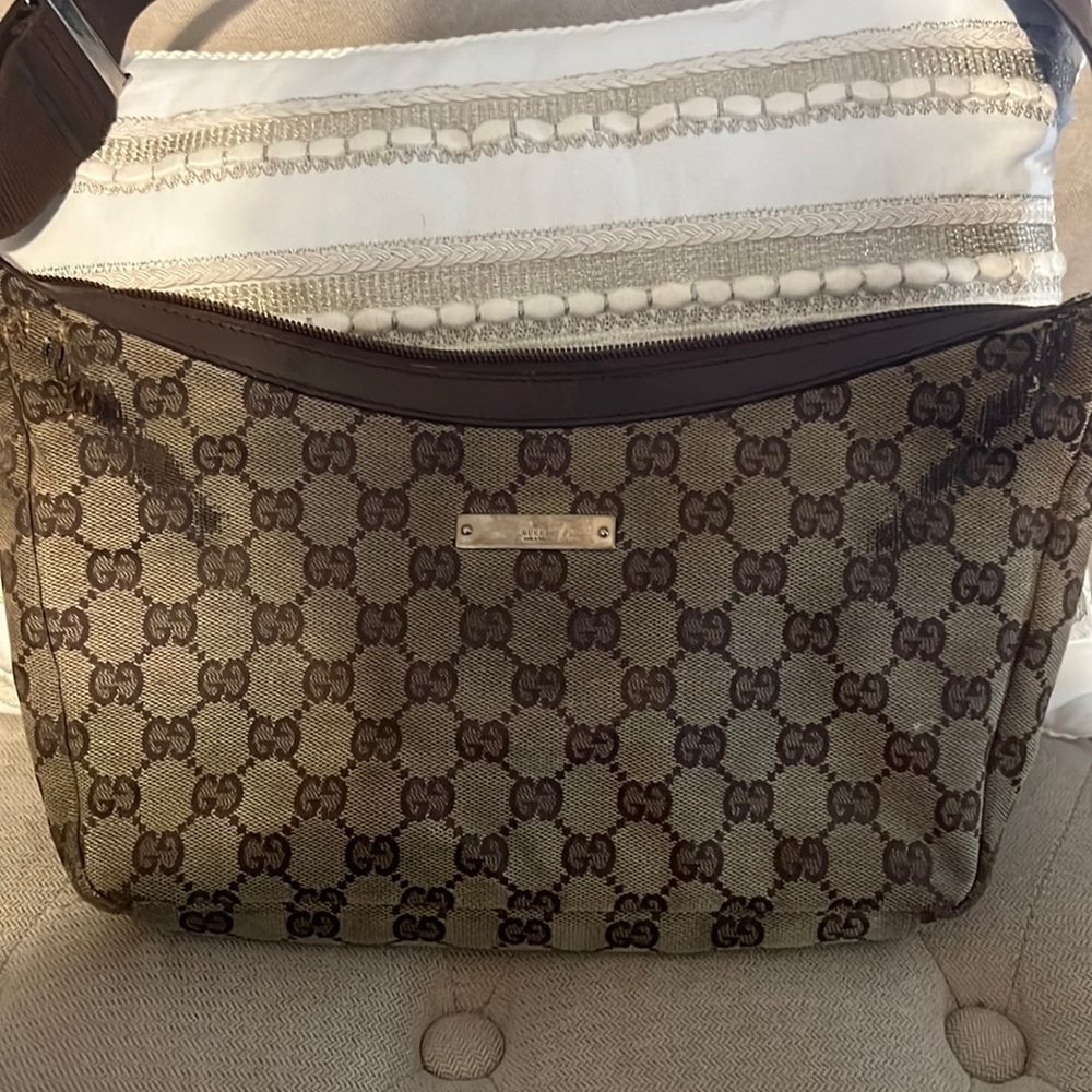 Gucci cross body